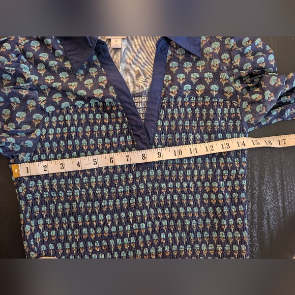 Maeve Anthropologie Short-Sleeve Smocked Polo Top Navy Floral Boho Preppy SZ M - Picture 6 of 9
